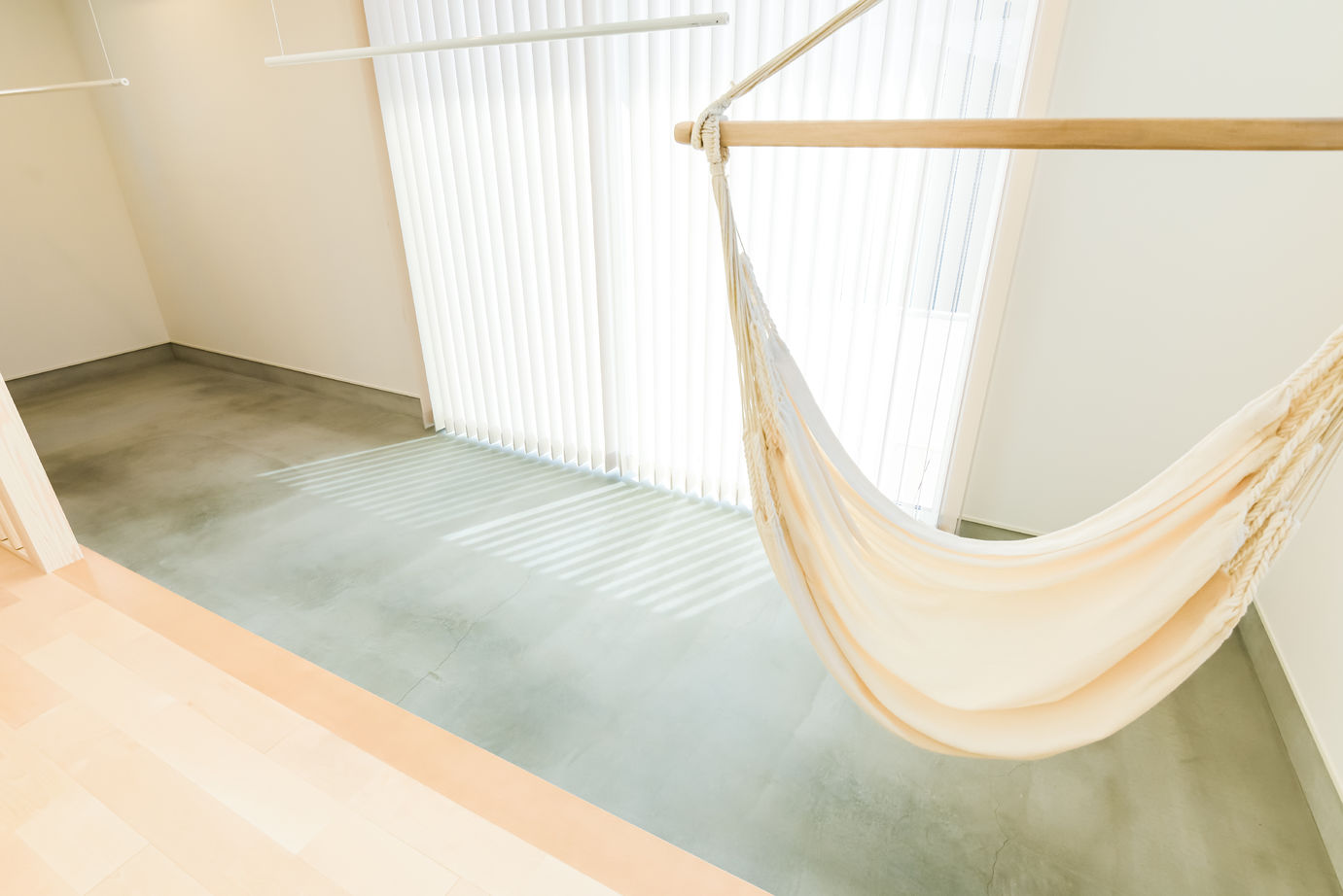 悠悠ホーム 【2,500万円～2,999万円×43坪】シンプルで機能的な暮らしを実現したナチュラルテイストの家の建築実例画像5