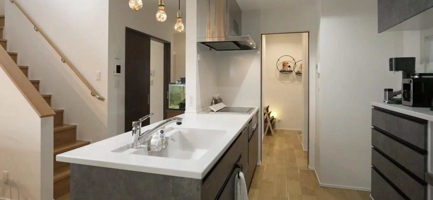 悠悠ホーム 【吹抜け/外断熱/家事ラク動線】玄関から即キッチンにつながるラクラク動線の建築実例画像3