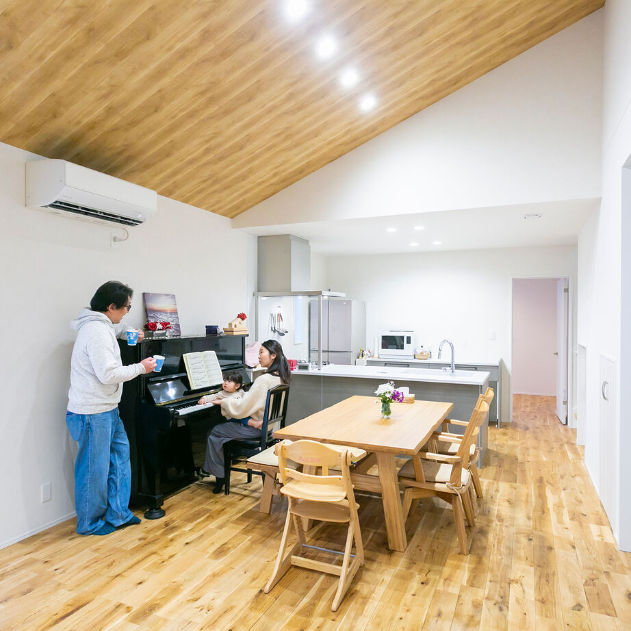 悠悠ホーム 【2500万円台で建てた家／約25坪／間取り図あり】平屋風の暮らしを叶えた「1.5階建て」の家の建築実例画像2