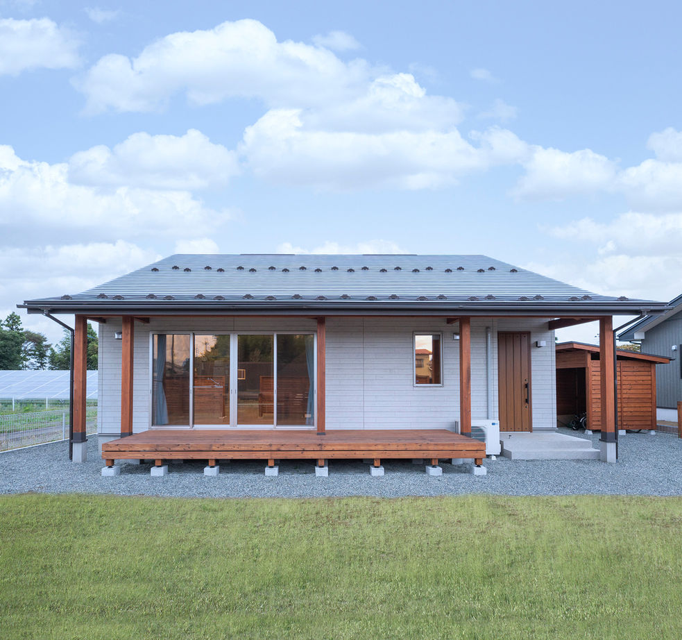 森のめぐみ工房 平屋風の存在感ある外観。ログハウスのように、無垢材をたっぷり使用した木の家の建築実例画像10