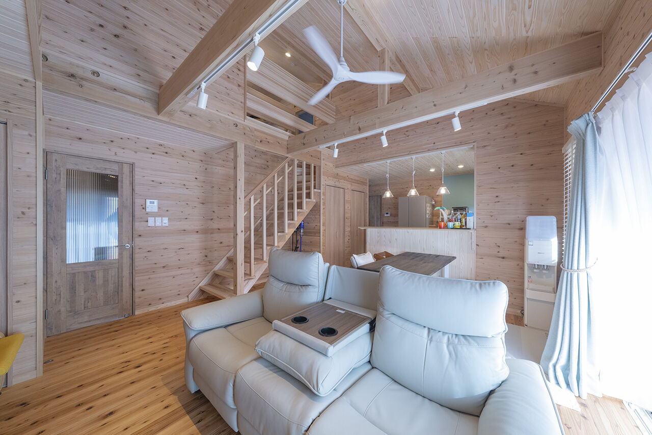 森のめぐみ工房 【2000万円台前半／間取り図有】平屋と2階建てのいいとこどり！自然素材と手仕事が息づく木の家の建築実例画像2