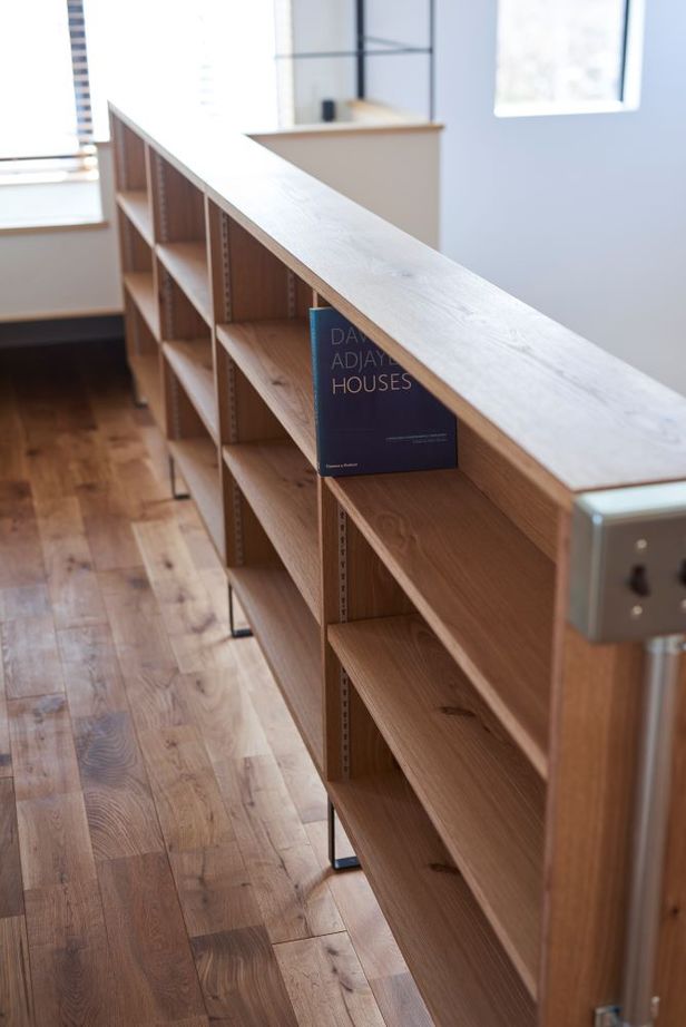 北条工務店一級建築士事務所 【新築／間取り／3000万円台】木製窓から緑の遊歩道。周辺環境に調和するダイナミック空間をSE構法で実現の建築実例画像17