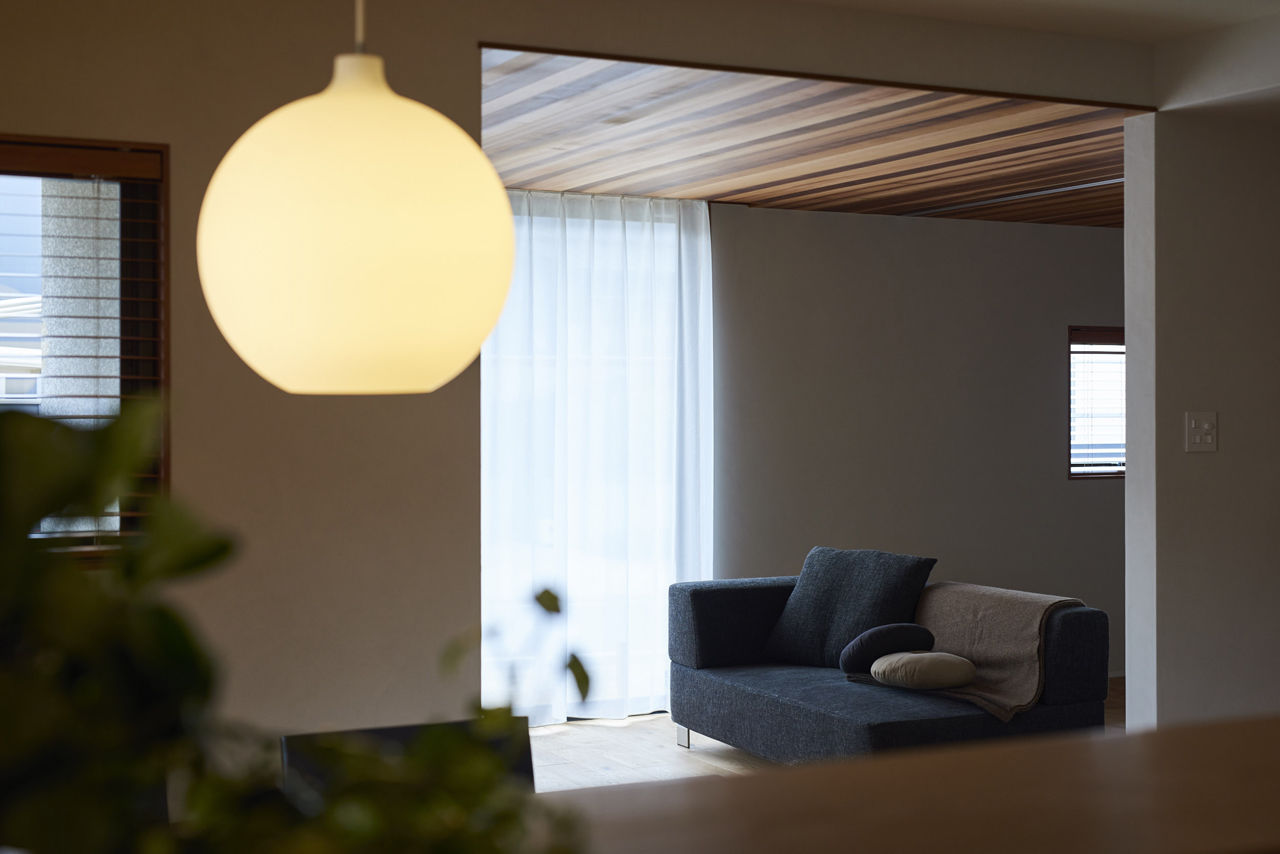 北条工務店一級建築士事務所 【京都/30坪台/3000万円台前半】美しい陰影が空間に奥行きと情緒を生み出す、落ち着きのある住まいの建築実例画像5