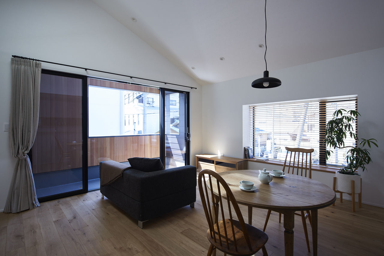 北条工務店一級建築士事務所 【奈良/30坪台/3000万円台前半】プライバシーを守りながら光や風がたっぷり。2階リビングのある家の建築実例画像2