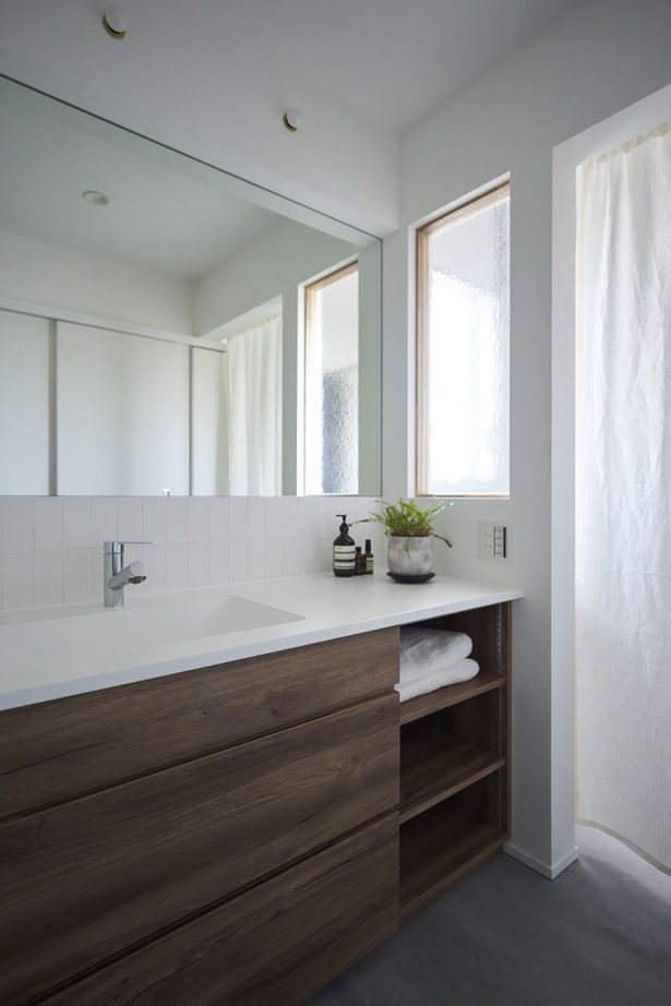 北条工務店一級建築士事務所 【奈良/30坪台/3000万円台前半】プライバシーを守りながら光や風がたっぷり。2階リビングのある家の建築実例画像9