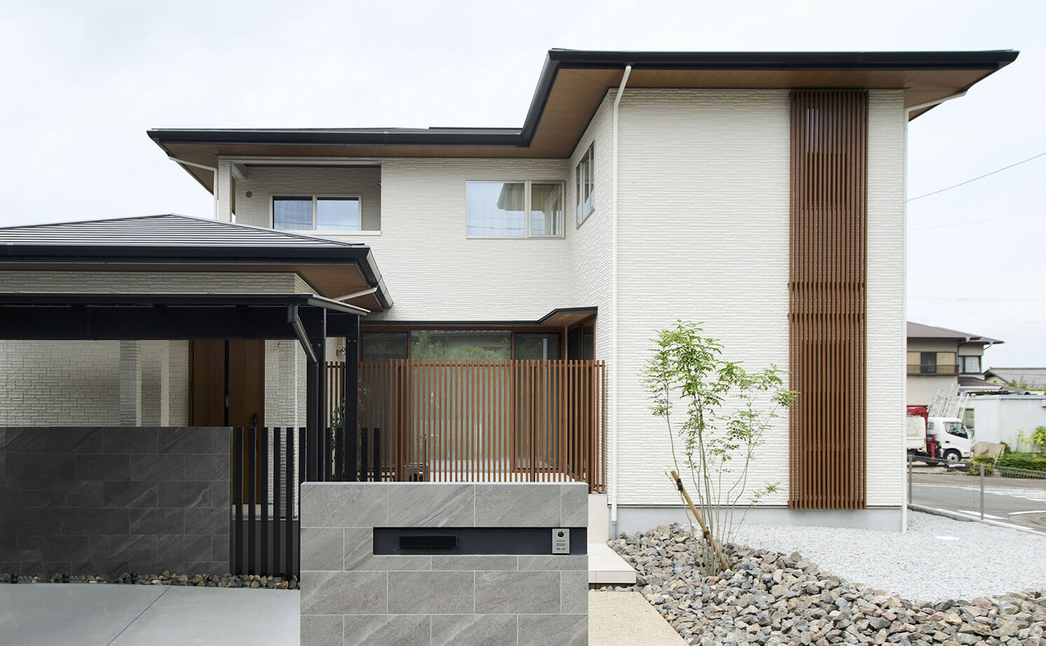 北条工務店一級建築士事務所 【奈良／4000万円台／間取り図】中庭から導く自然光や爽やかな風が気持ちいい、自然素材に心がやすらぐ家の建築実例画像