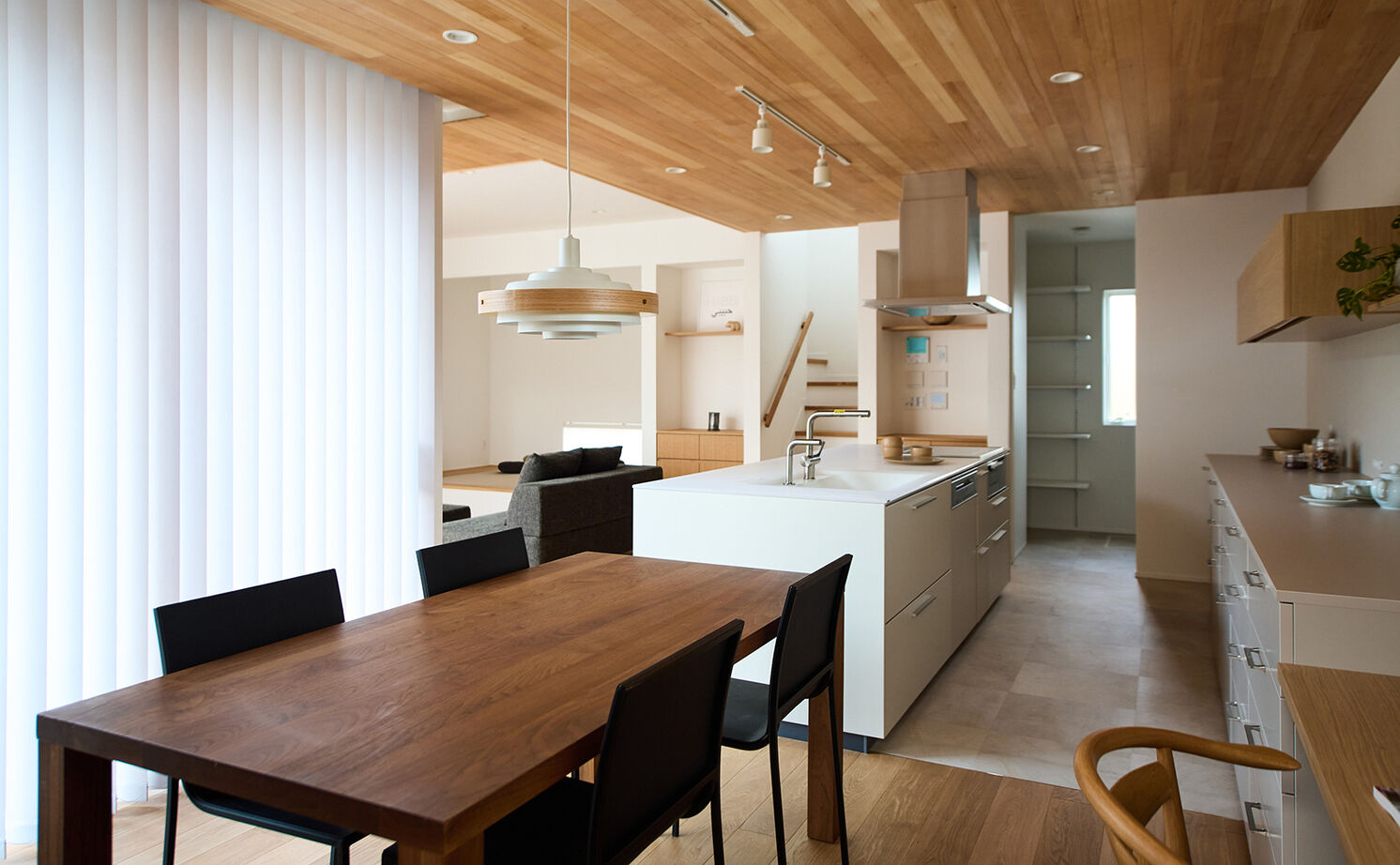 北条工務店一級建築士事務所 【奈良／4000万円台／間取り図】中庭から導く自然光や爽やかな風が気持ちいい、自然素材に心がやすらぐ家の建築実例画像5