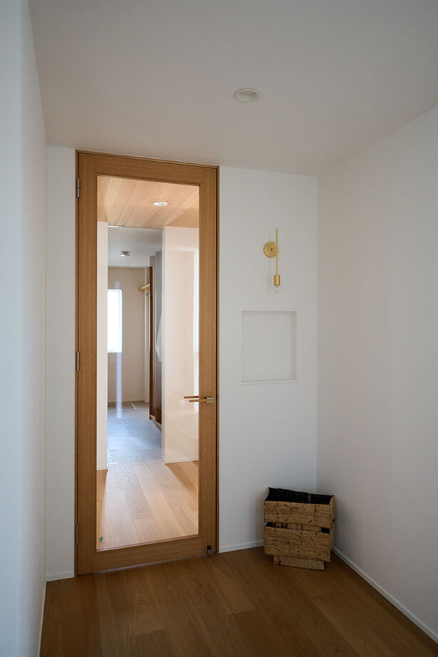 北条工務店一級建築士事務所 【奈良／4000万円台／間取り図】中庭から導く自然光や爽やかな風が気持ちいい、自然素材に心がやすらぐ家の建築実例画像12