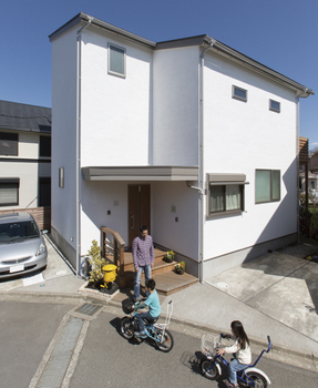 一級建築士事務所　和工務店 【全棟気密測定/44坪/横浜市/間取図】玄関共有で広々リビングを叶えた完全分離型二世帯住宅の建築実例画像4