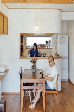 一級建築士事務所　和工務店 【全棟気密測定/47坪/間取図】外遊びに夢中になれるアウトドアガレージのある家の建築実例画像5