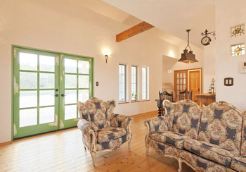 Vie house  ジェノバ風の瓦屋根が特徴的　素材感あふれる平屋の住まいの建築実例画像5