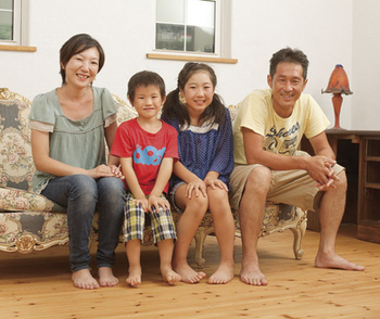 Vie house  ジェノバ風の瓦屋根が特徴的　素材感あふれる平屋の住まいの建築実例画像8