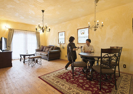 Vie house  施主自ら手を加え愛着が増す　アンティークのような住まいの建築実例画像4