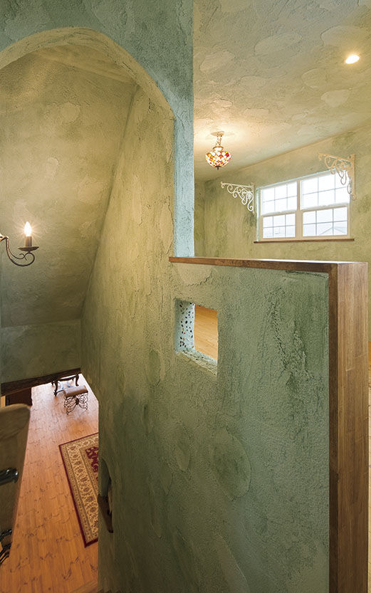 Vie house  施主自ら手を加え愛着が増す　アンティークのような住まいの建築実例画像6