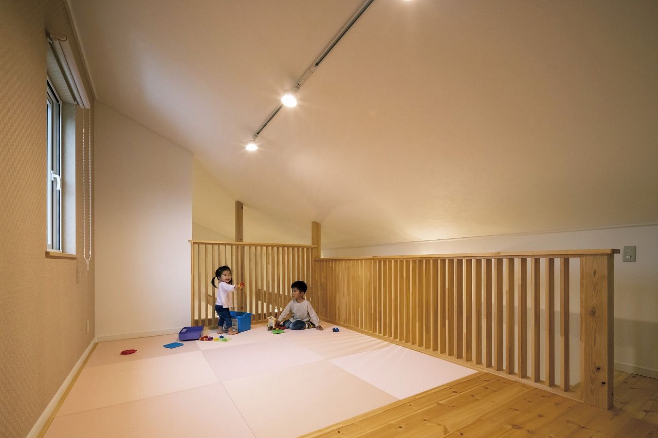 Vie house  ハンドメイドと珪藻土で叶えた、平屋のように暮らす木の住まいの建築実例画像9