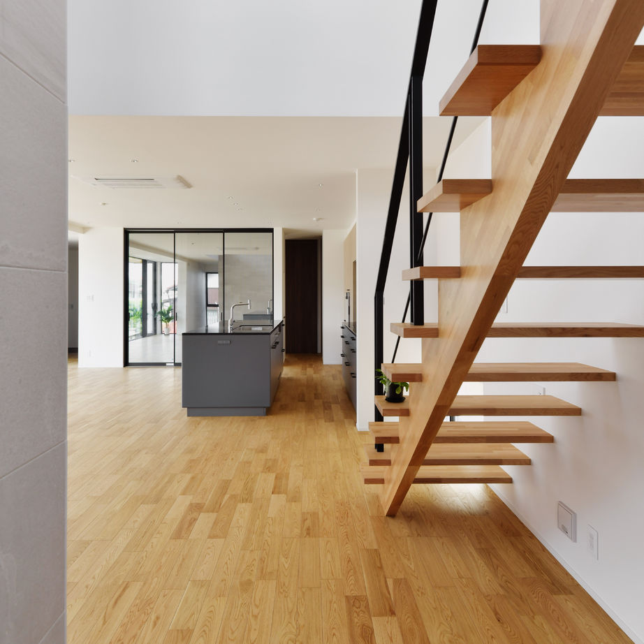 ミューズの家 【4000万円台|50坪台|間取り|バルコニー】開放感たっぷりのリビング+大開口で伸びやかな空間が広がる住まいの建築実例画像5