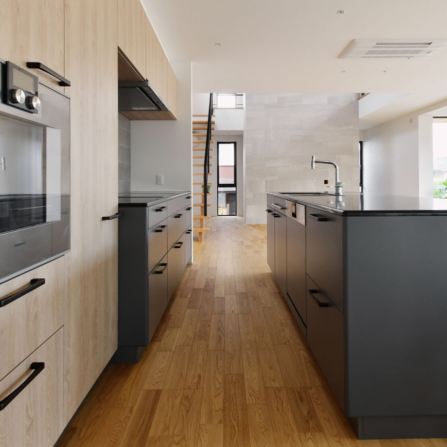 ミューズの家 【4000万円台|50坪台|間取り|バルコニー】開放感たっぷりのリビング+大開口で伸びやかな空間が広がる住まいの建築実例画像6