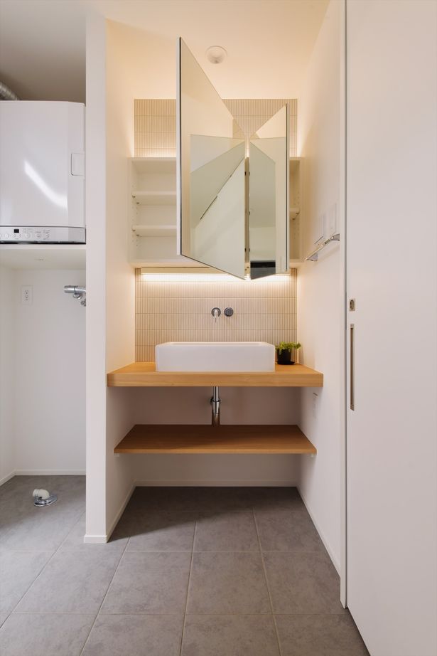 ミューズの家 【3000万円台|40坪台|間取り|2階建て】存在感のある吹き抜けが魅力。バルコニーとスキップフロアのある家の建築実例画像12