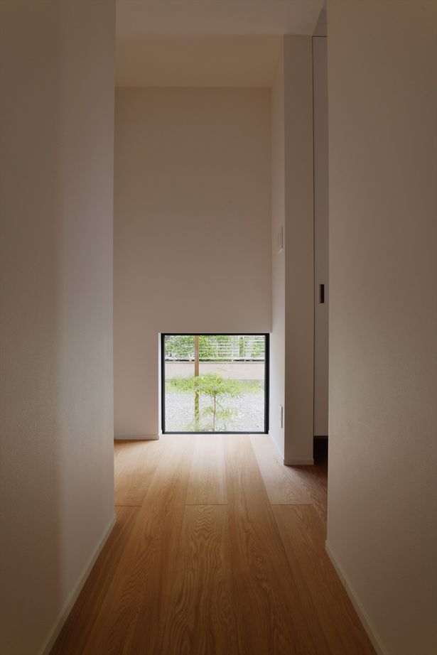 ミューズの家 【3000万円台|40坪台|間取り|2階建て】存在感のある吹き抜けが魅力。バルコニーとスキップフロアのある家の建築実例画像14