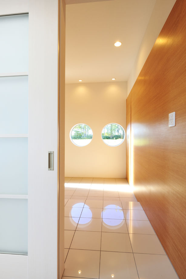 AD設計室 【札幌市/4LDK/吹き抜け】１階2階を繋ぐダイナミックならせん階段の家の建築実例画像7