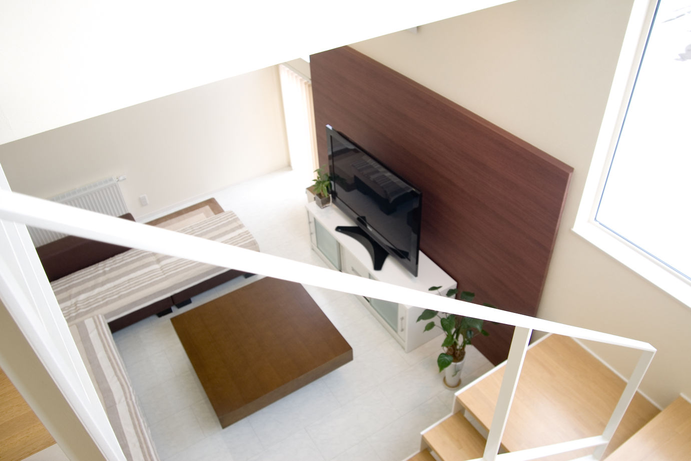AD設計室 【札幌市/4LDK/収納充実】愛犬のためのトリミングルームも設置！傾斜地を利用したスキップフロアの家の建築実例画像3