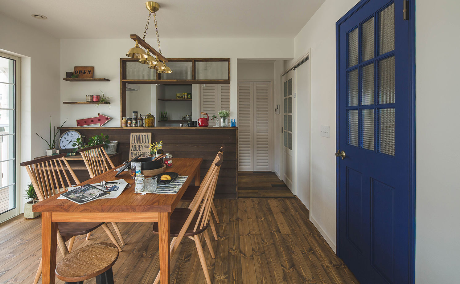 グラッソ一級建築士事務所 【滋賀/2000万円台/平屋風/間取り図/40坪/4LDK】カリフォルニアスタイルの平屋風。カバードポーチのある家の建築実例画像2