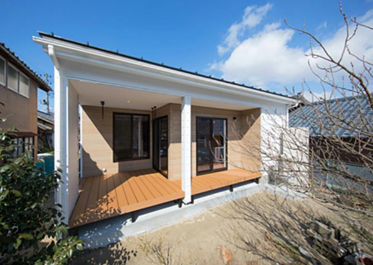 住み家 オーク材のヘリンボーンが映える、趣味も楽しむヴィンテージスタイルの平屋の建築実例画像3