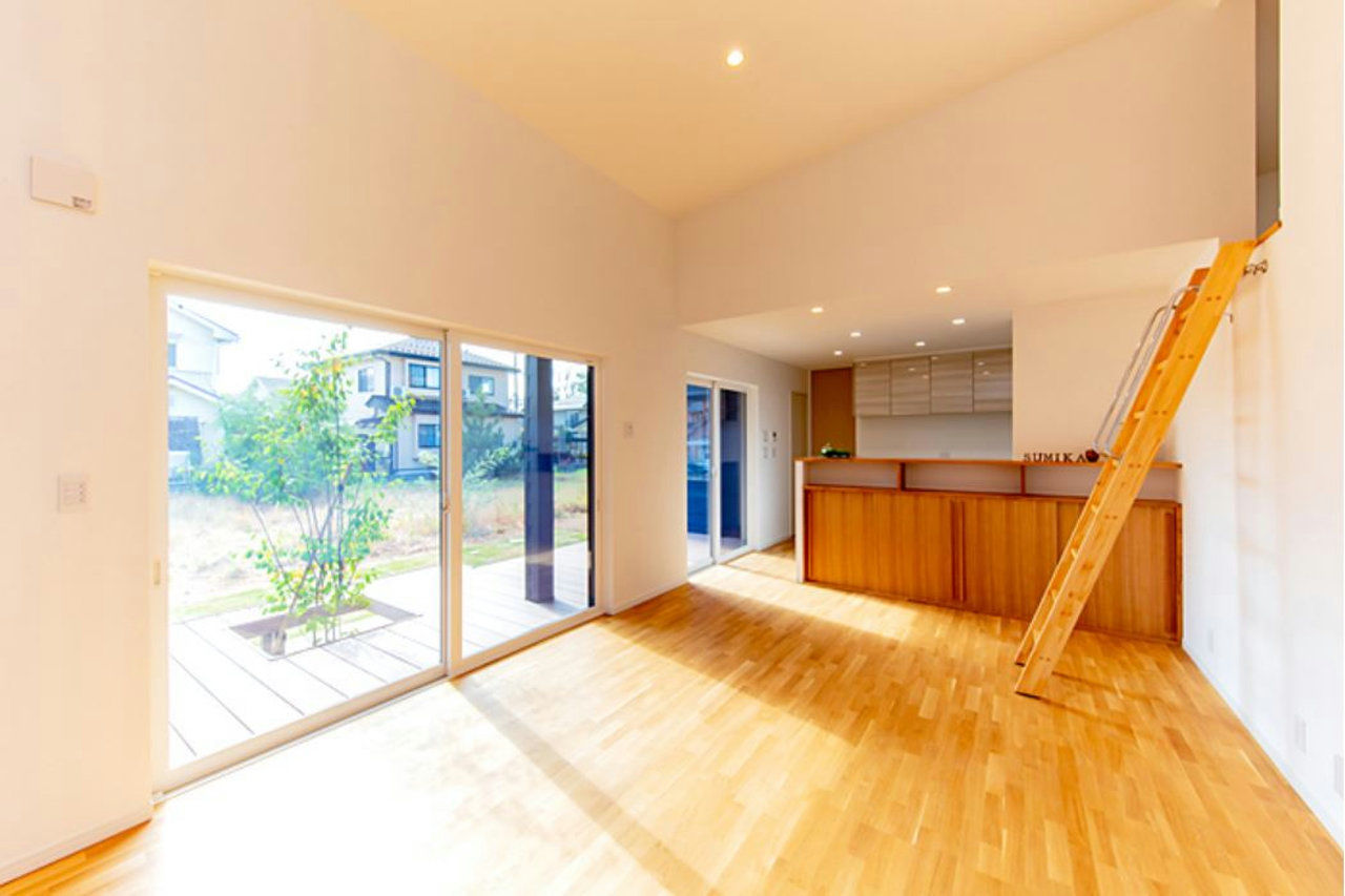 住み家 シンプルモダンデザインのコの字型の平屋の建築実例画像7