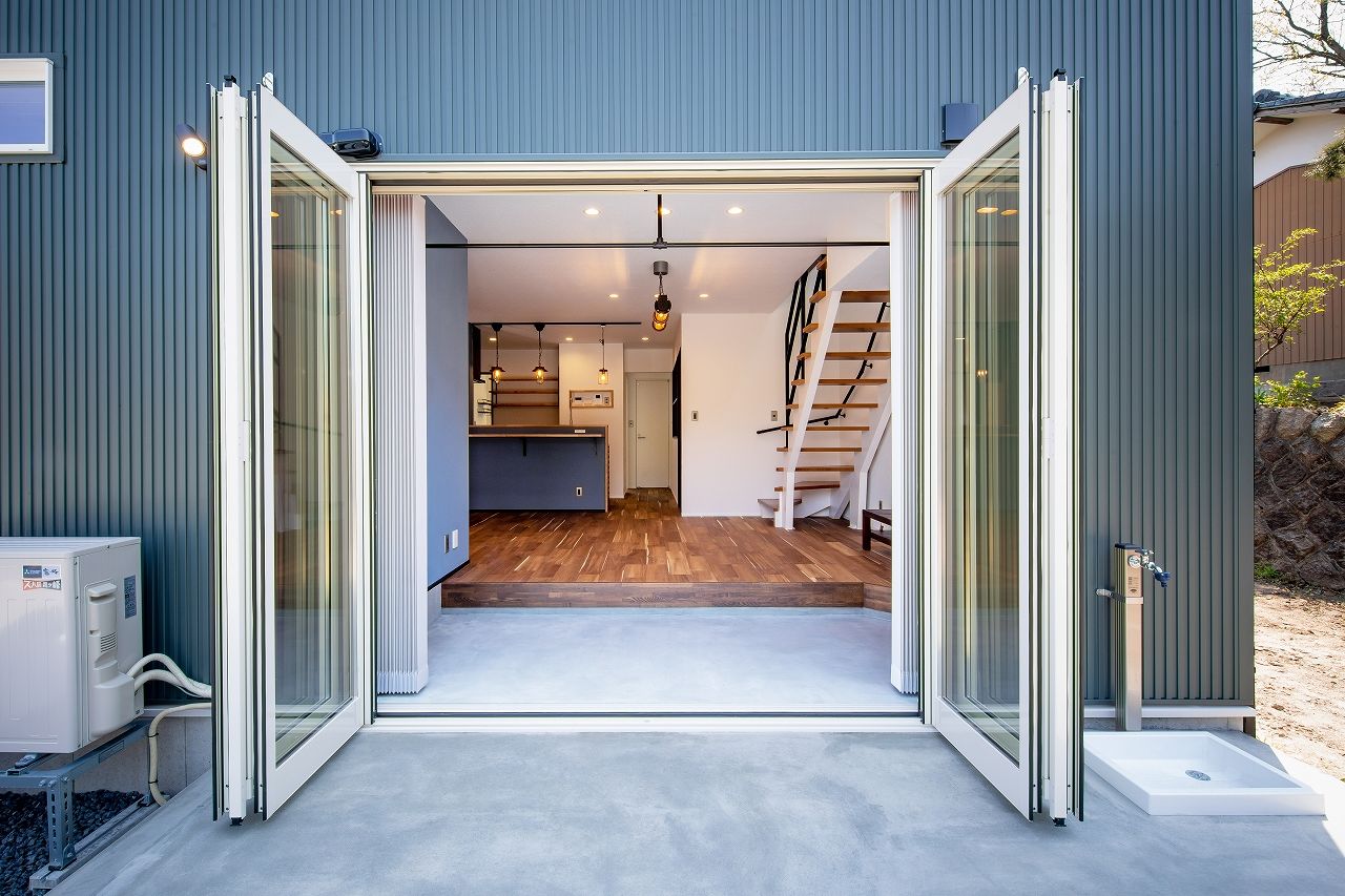 住み家 インナーテラスとセルフペイントの住みかの建築実例画像2