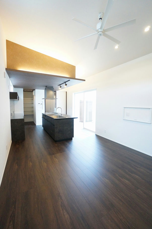 住み家 モダンデザイン×ホワイトな平屋の住まいの建築実例画像3