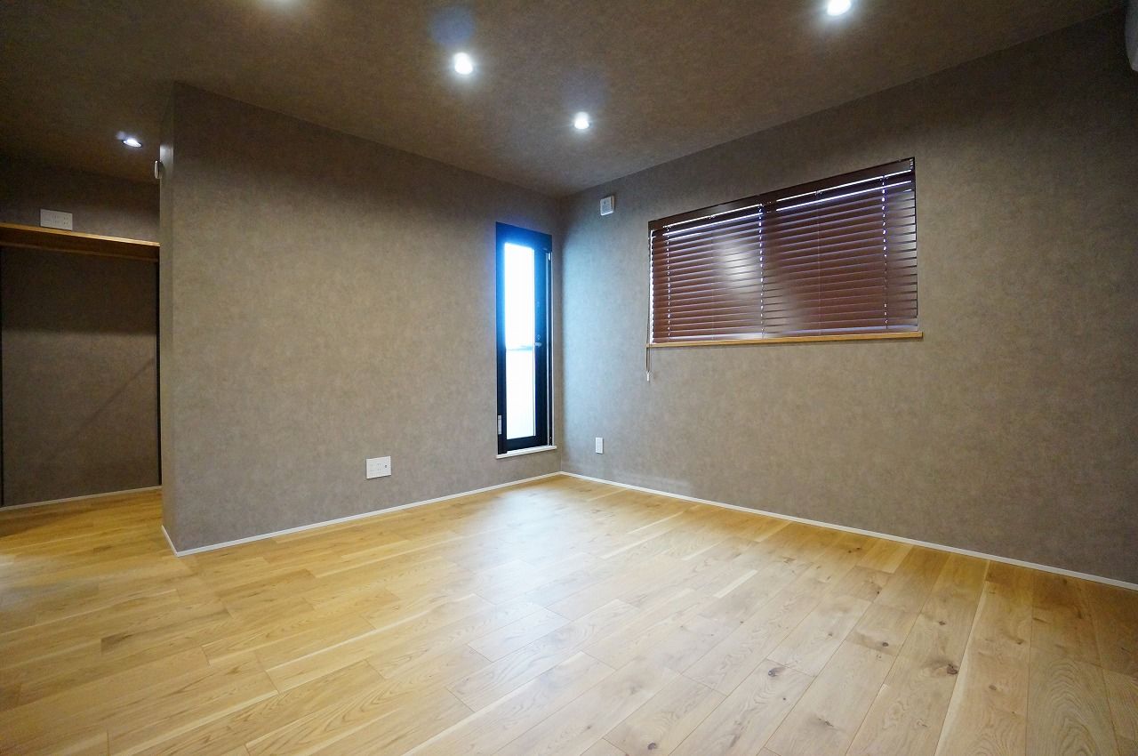 住み家 ウッドデッキを囲むコの字の家の建築実例画像6