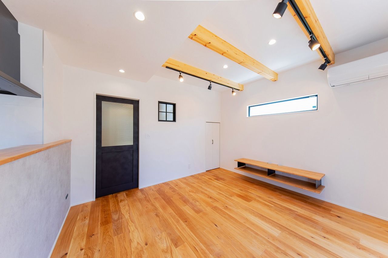 住み家 願いがたくさん詰まったこだわり溢れるオークの家の建築実例画像3