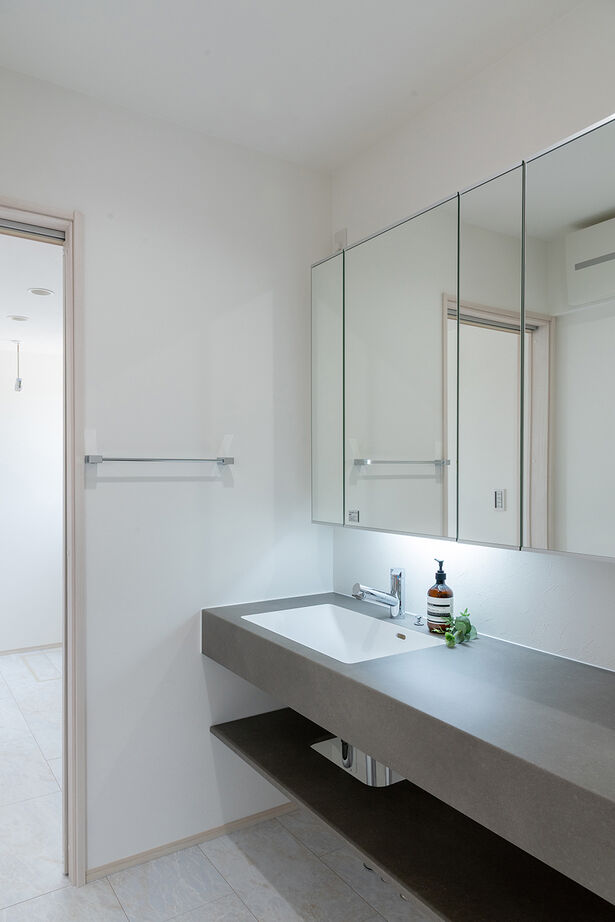 オスカーホーム 2000万円台｜ナチュラル雑貨の似合う可愛いお家。LDK隣には小上がりのゴロンスペース。インナーガレージ付の建築実例画像8