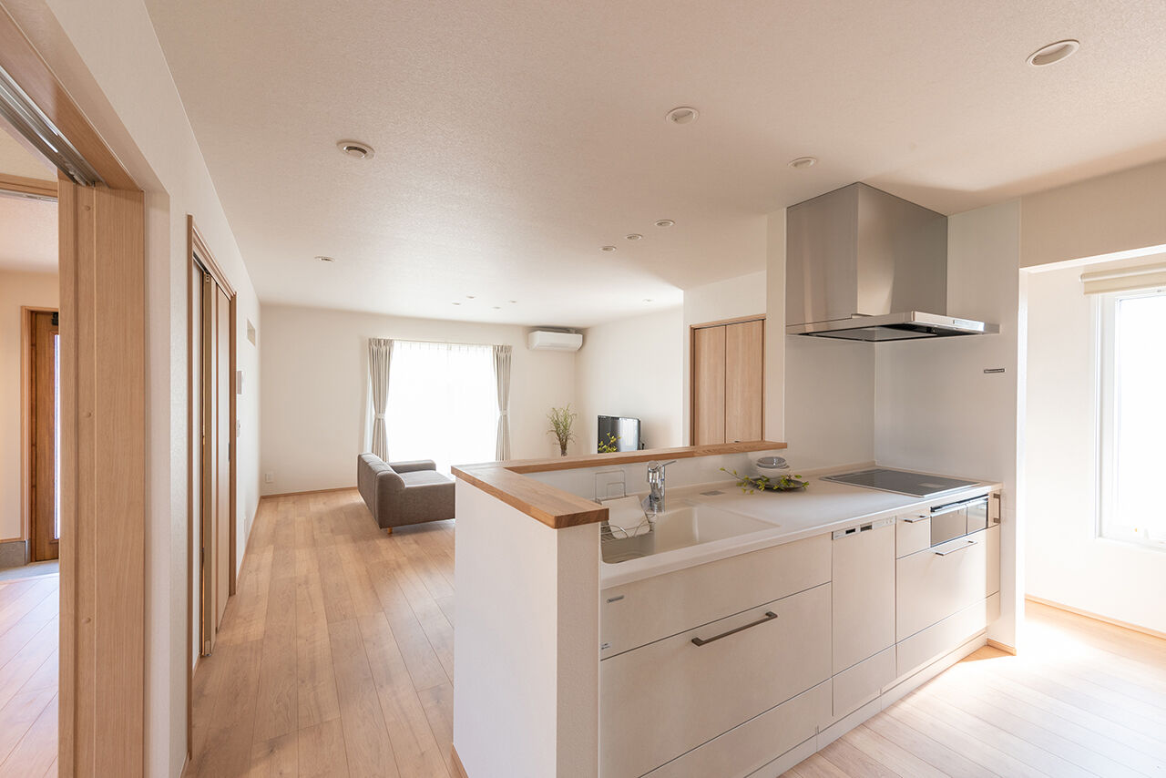 オスカーホーム 性能と暮らしやすさを兼ね備えた、二世帯に寄り添う住まいの建築実例画像4