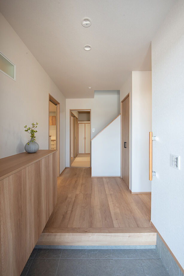 オスカーホーム 性能と暮らしやすさを兼ね備えた、二世帯に寄り添う住まいの建築実例画像8