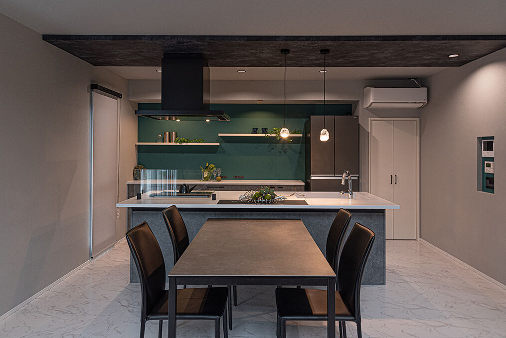 オスカーホーム 開放感あふれる吹き抜けリビング＆インナーガレージを中心に描く多彩なライフシーンの建築実例画像3