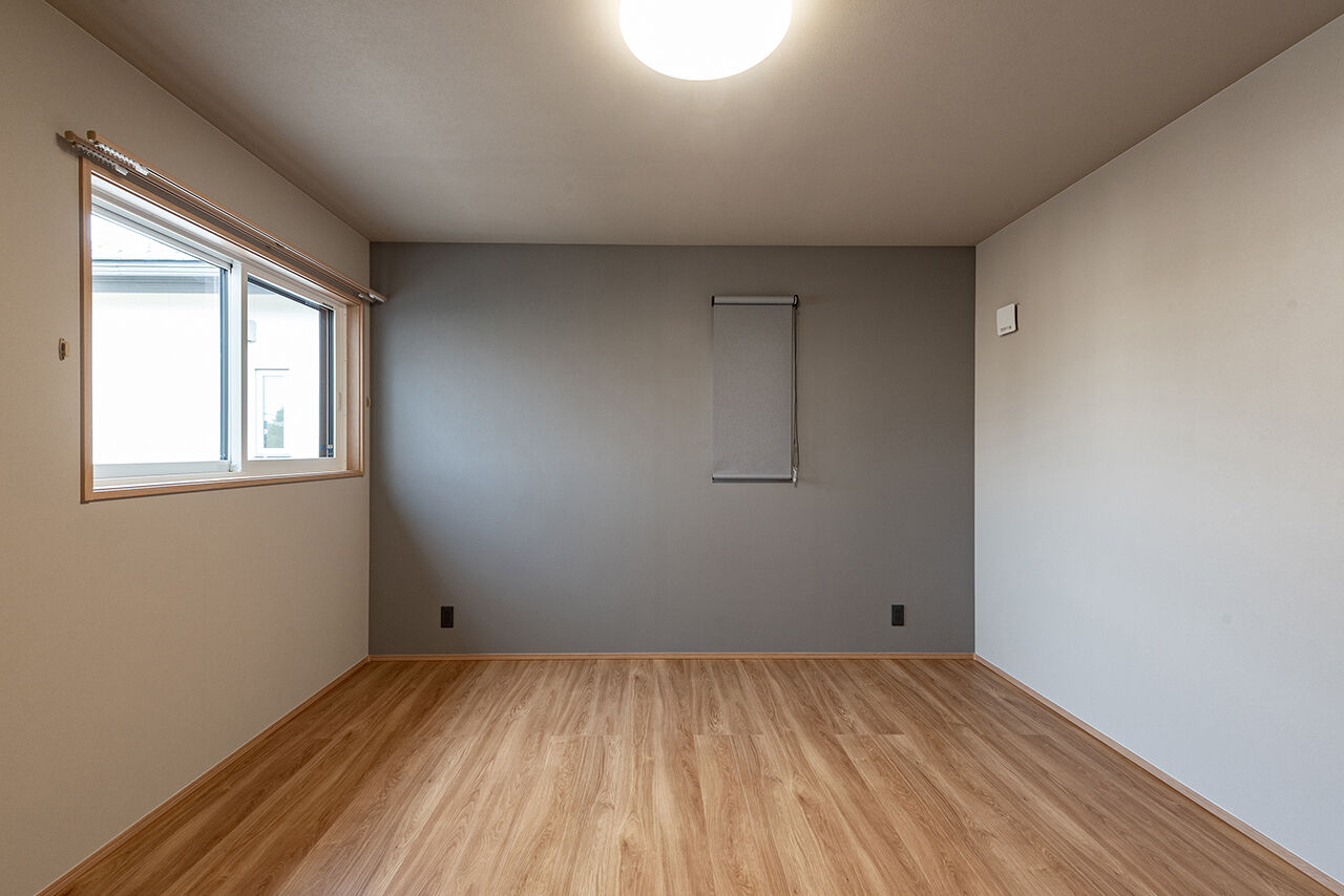 オスカーホーム インナーガレージの利便性、吹き抜けとテラスが描くのびやかな暮らしの建築実例画像6