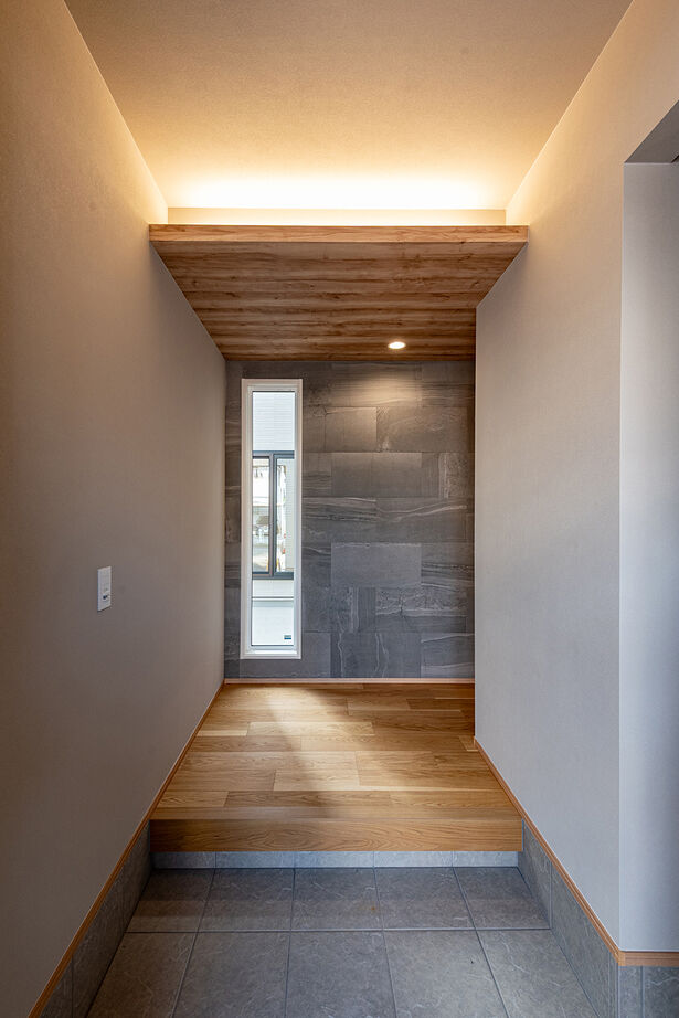 オスカーホーム インナーガレージの利便性、吹き抜けとテラスが描くのびやかな暮らしの建築実例画像9