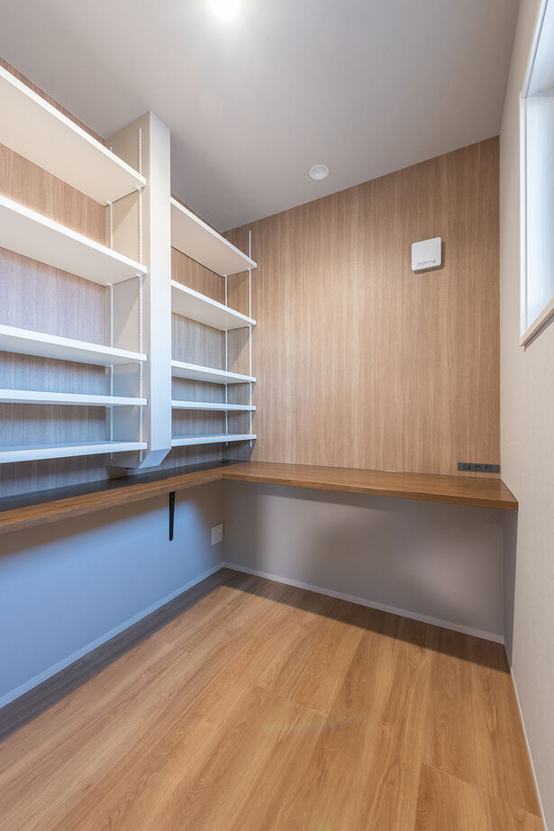 オスカーホーム 回遊動線とインナーガレージで快適な暮らし。アール壁を施したナチュラル＆北欧風の住まいの建築実例画像8