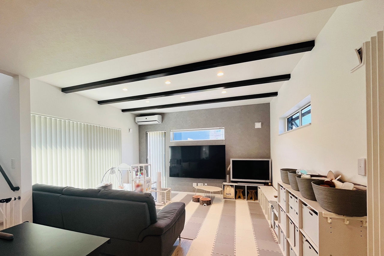 生杉建設 【千歳市｜収納充実｜家事ラク動線】縦長の土地を活かし、使いやすいキッチンを中心に考えた家づくりの建築実例画像5