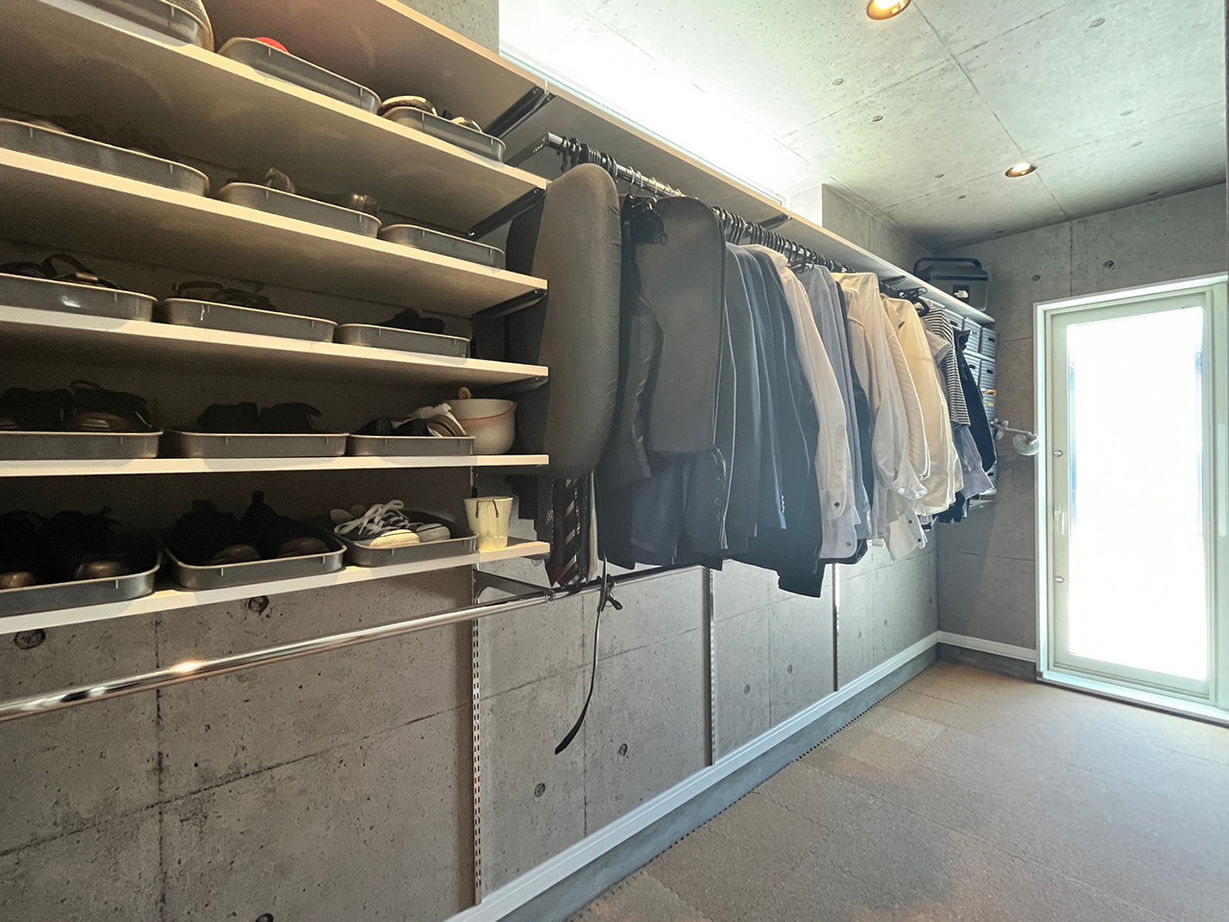 生杉建設 【千歳市｜収納充実｜家事ラク動線】縦長の土地を活かし、使いやすいキッチンを中心に考えた家づくりの建築実例画像6