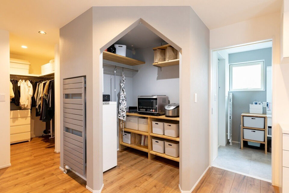 生杉建設 【2000万円台｜千歳市｜平屋｜勾配天井】暮らしやすさにこだわり抜いた、木の温もりあふれる平屋の建築実例画像6