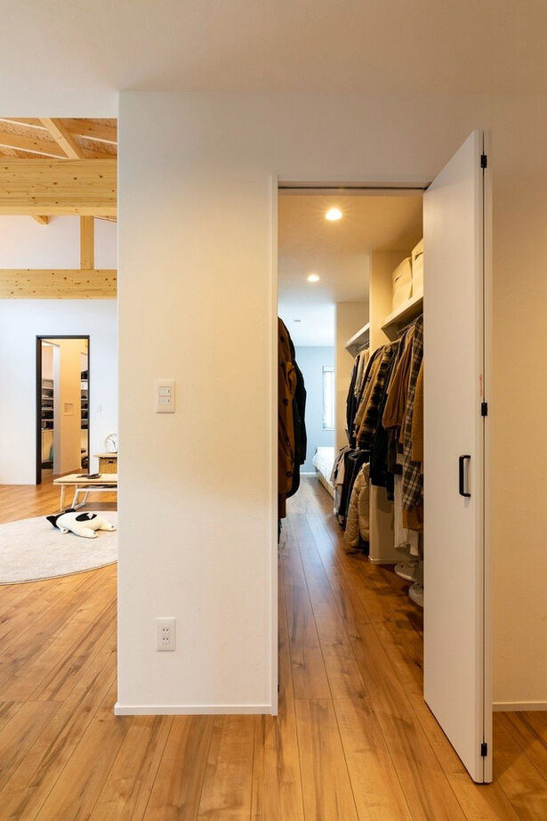 生杉建設 【2000万円台｜千歳市｜平屋｜勾配天井】暮らしやすさにこだわり抜いた、木の温もりあふれる平屋の建築実例画像8