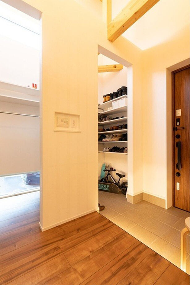 生杉建設 【2000万円台｜千歳市｜平屋｜勾配天井】暮らしやすさにこだわり抜いた、木の温もりあふれる平屋の建築実例画像10