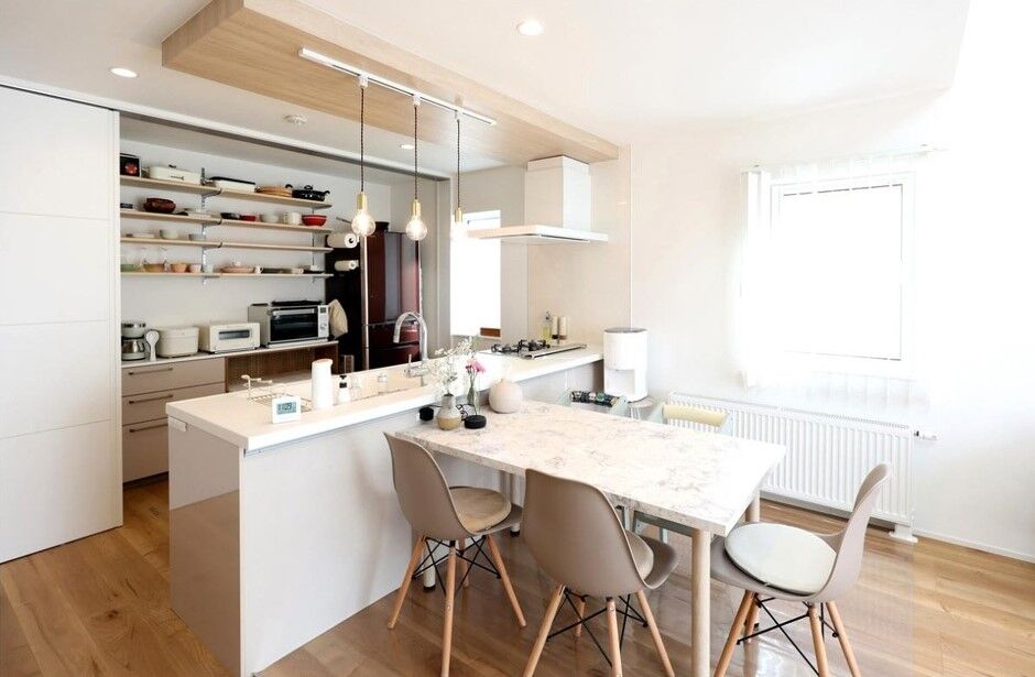 生杉建設 暮らしの質を高める工夫が詰まった、三世代が心地よく過ごす光あふれる住まい＠千歳市の建築実例画像9