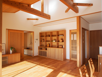 愛和 【愛知/平屋/Ｌ字型/床暖房】和の風情を味わう軒の深い平屋。高窓から光と風を取り込み心地よい空間にの建築実例画像7