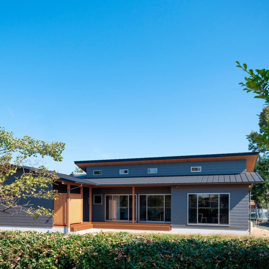 愛和 【愛知/平屋/30畳LDK/ビルドインガレージ】セカンドライフを過ごす大らかな平屋は愛犬にもやさしい木の家の建築実例画像2