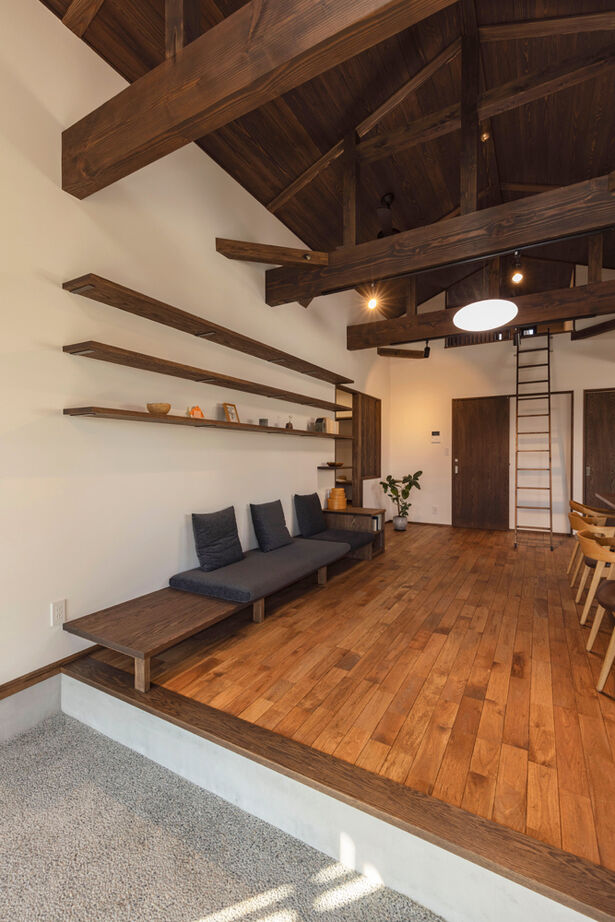 愛和 【2000万円台×22坪×平屋×間取図】古民家喫茶の空気をまとうLDK。木の温もりと珈琲の香りに包まれる平屋の建築実例画像4