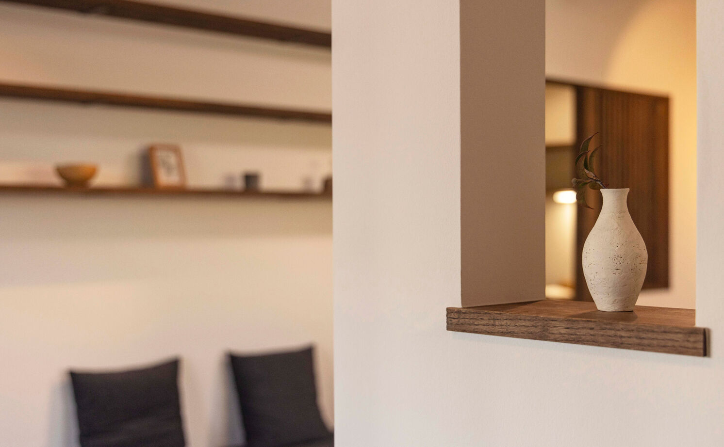 愛和 【2000万円台×22坪×平屋×間取図】古民家喫茶の空気をまとうLDK。木の温もりと珈琲の香りに包まれる平屋の建築実例画像18