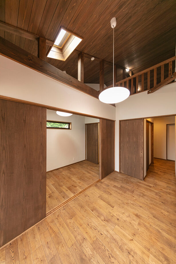 愛和 【平屋×薪ストーブ×間取図】雄大な自然の中に佇む平屋で、憧れの薪ストーブを囲む暮らしの建築実例画像12